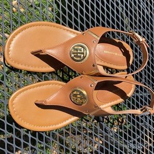 Like new tan Tommy Hilfiger sandals
